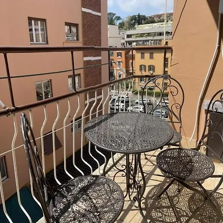 Cozy Vatican 19 * Rom